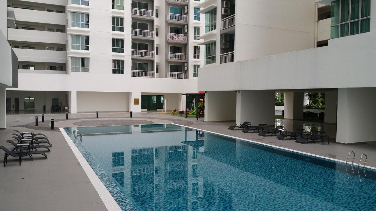 Aliff Residences 艾麗軒 Τζόχορ Μπάχρου Εξωτερικό φωτογραφία
