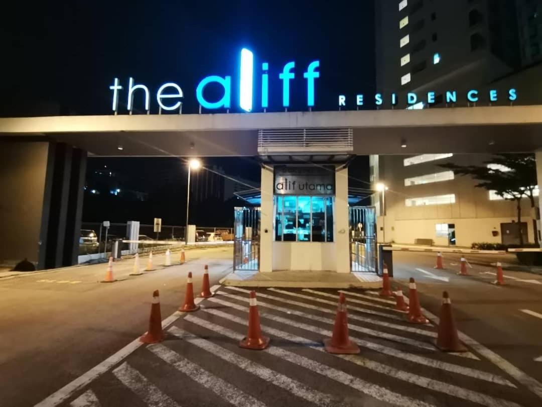 Aliff Residences 艾麗軒 Τζόχορ Μπάχρου Εξωτερικό φωτογραφία