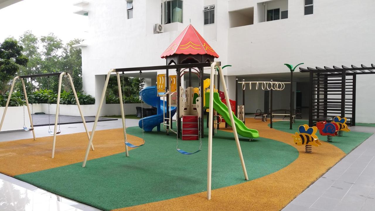 Aliff Residences 艾麗軒 Τζόχορ Μπάχρου Εξωτερικό φωτογραφία